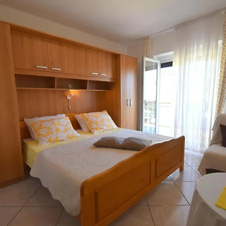 Jospia3 Mit Privatem Balkon By Interhome 아파트 *